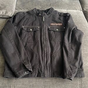 XL 100% Cotton and Polyester with removable liner shell.